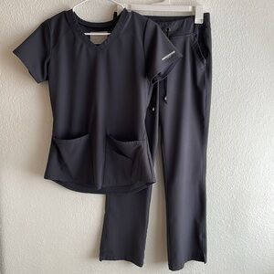 Skechers by Barco Gray (Pewter) Scrub Set in XS and XS PETITE